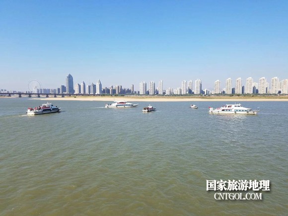 江西開展呵護一湖清水，嚴厲打擊非法采砂行動（圖）